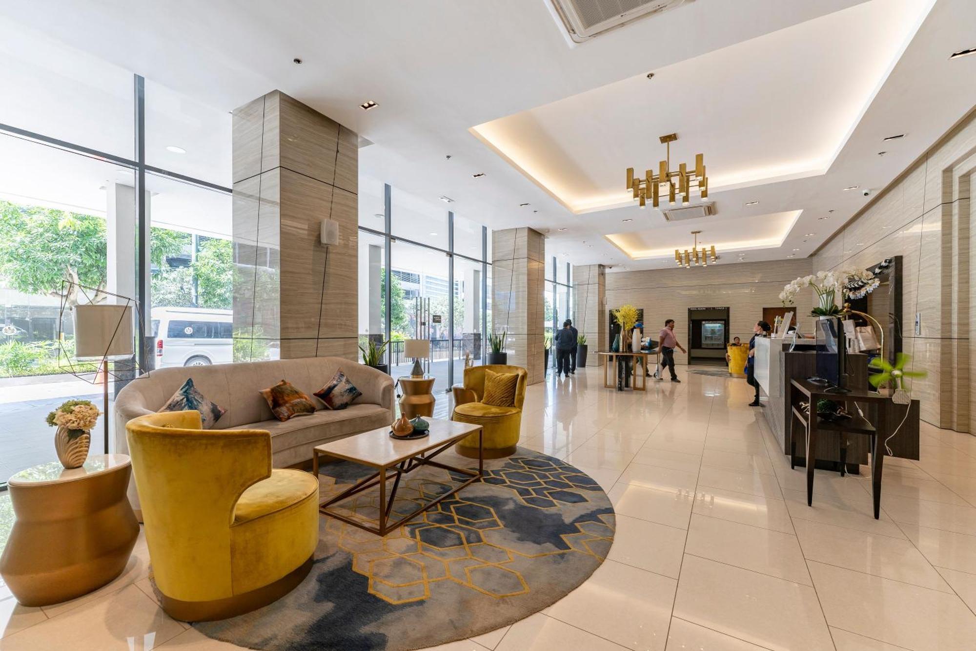 Omp 15C-T2, Seaview, Pool & Beach Access, Near Airport, Fast Wi-Fi, Netflix Punta Engano  Bagian luar foto