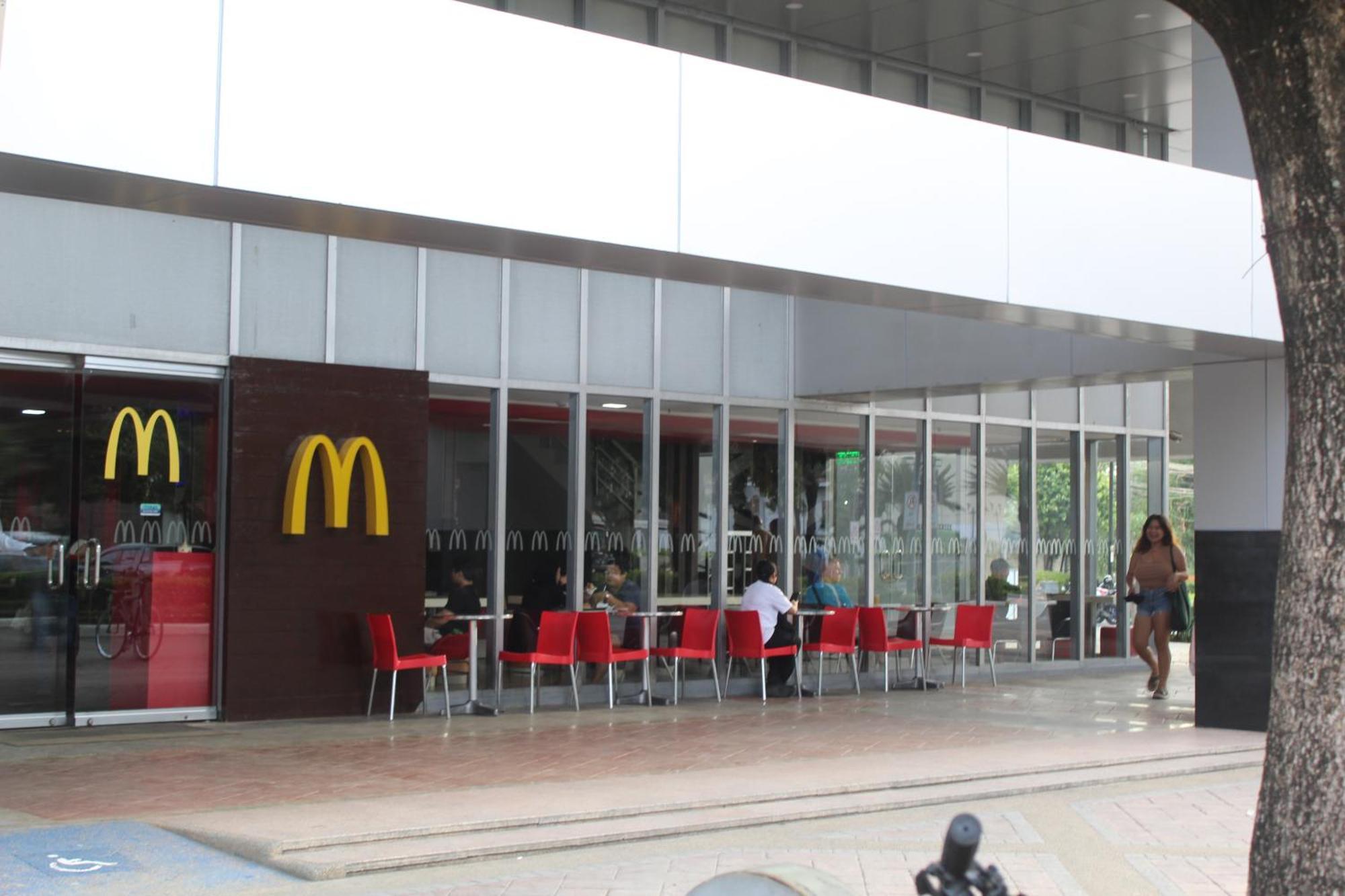 Omp 15C-T2, Seaview, Pool & Beach Access, Near Airport, Fast Wi-Fi, Netflix Punta Engano  Bagian luar foto